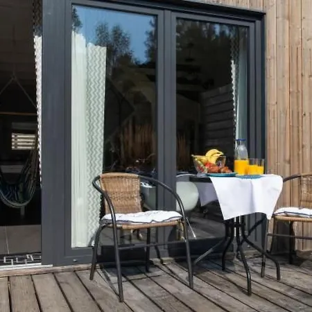 Mit Privater Terrasse By Interhome 펜션